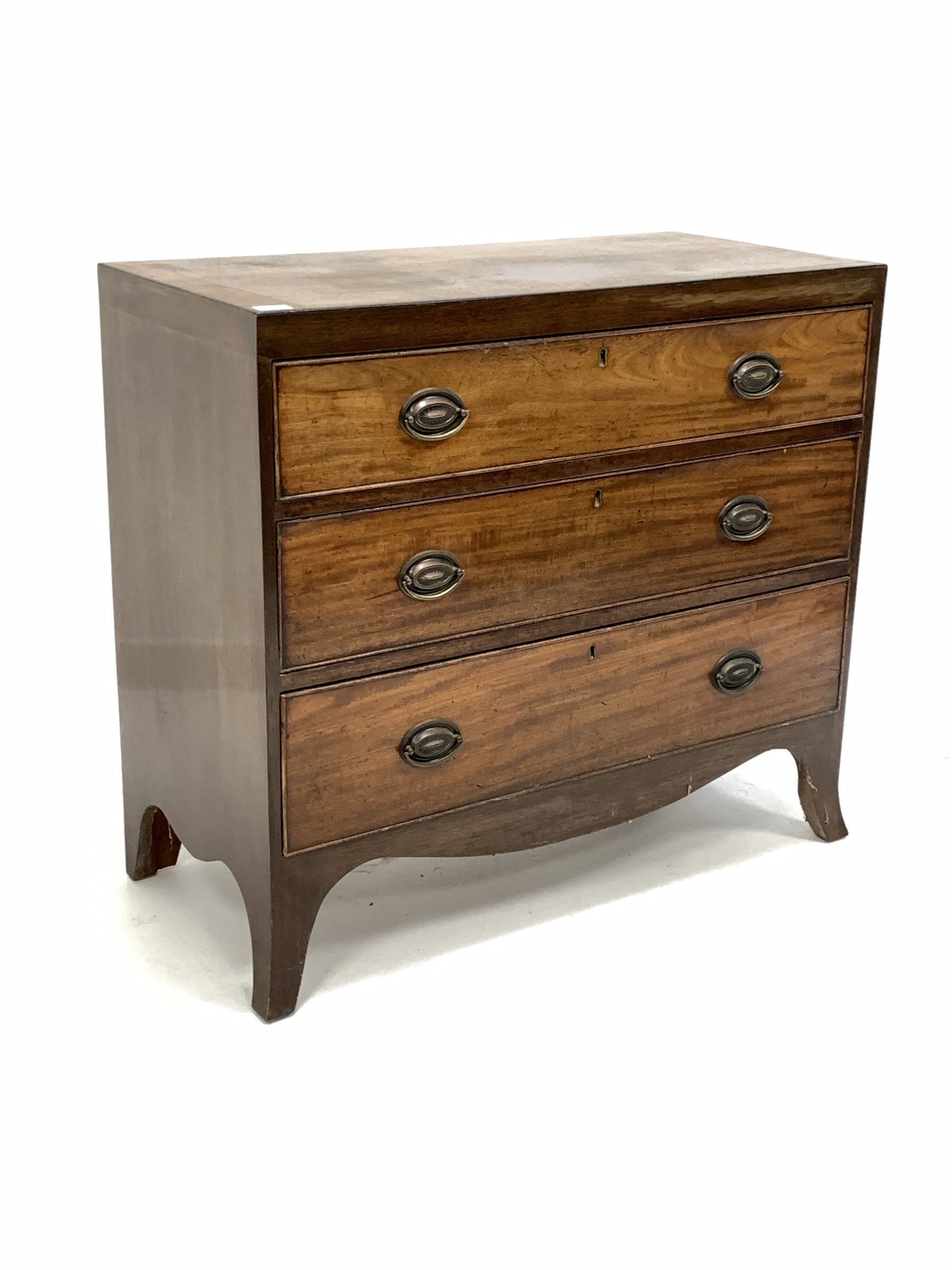 Small George III mahogany chest - Image 3 of 4