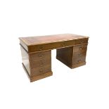Quality Victorian style 20th century mahogany twin pedestal desk