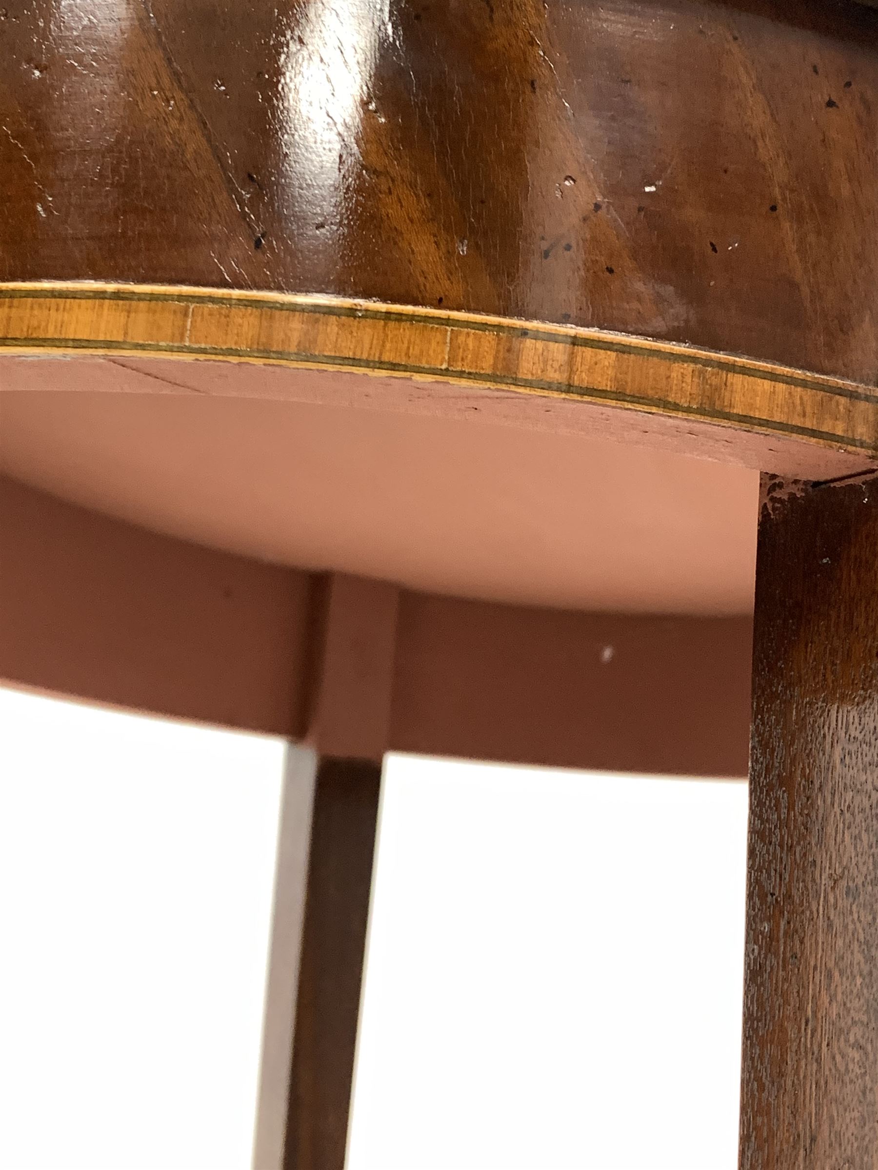 Sheraton style mahogany oval occasional table - Image 3 of 4