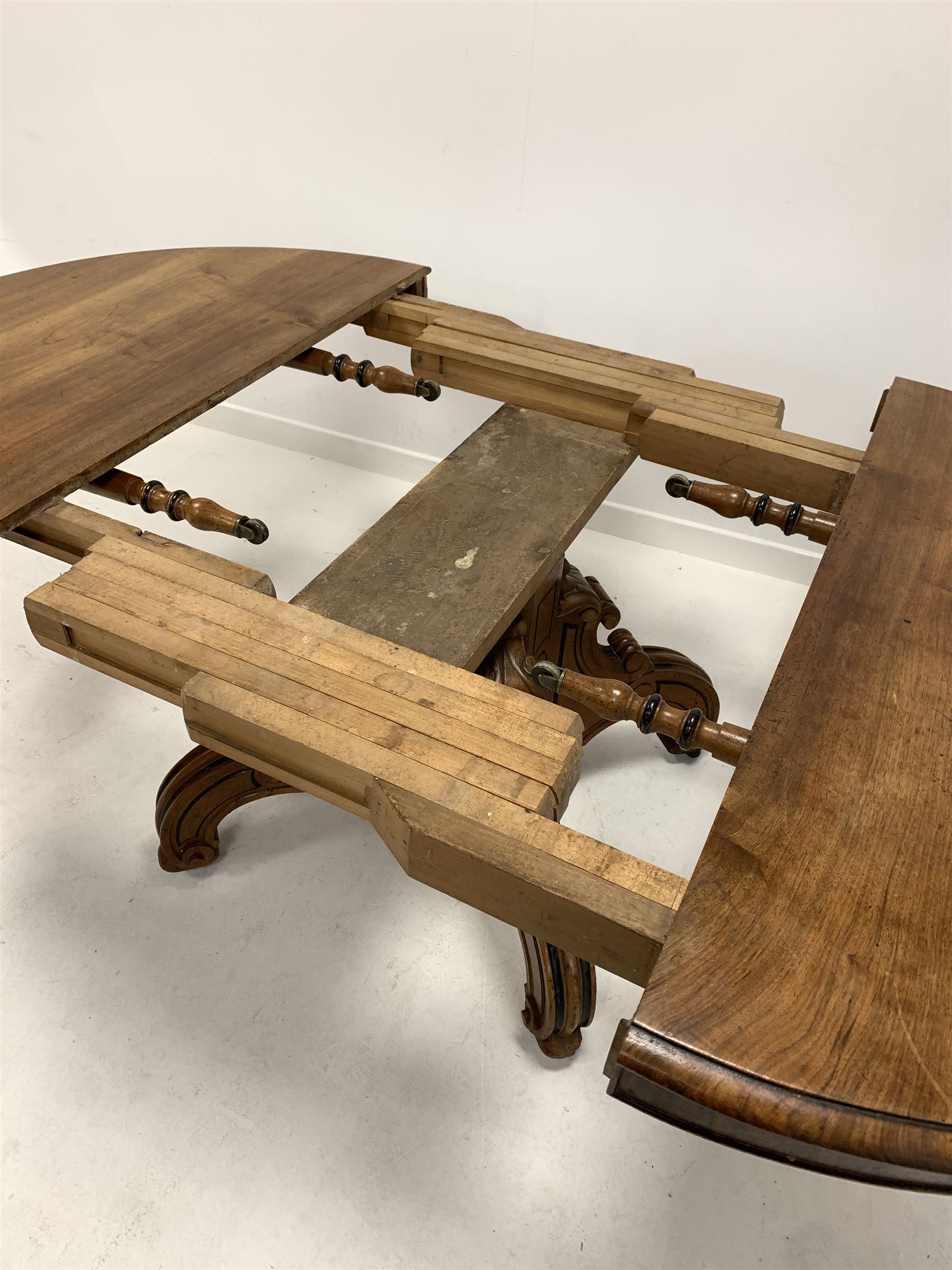 Victorian walnut oval extending dining table - Image 3 of 8