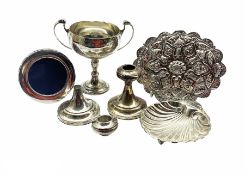 Silver two handled challenge cup with Masonic presentation inscription 'Neasden Lodge' H13cm London