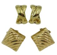 Two pairs of 9ct gold clip on earrings