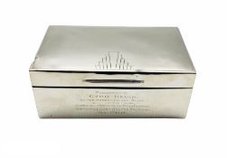 Engine turned silver cigarette box with presentation inscription W14cm London 1935 Maker Thomas Will