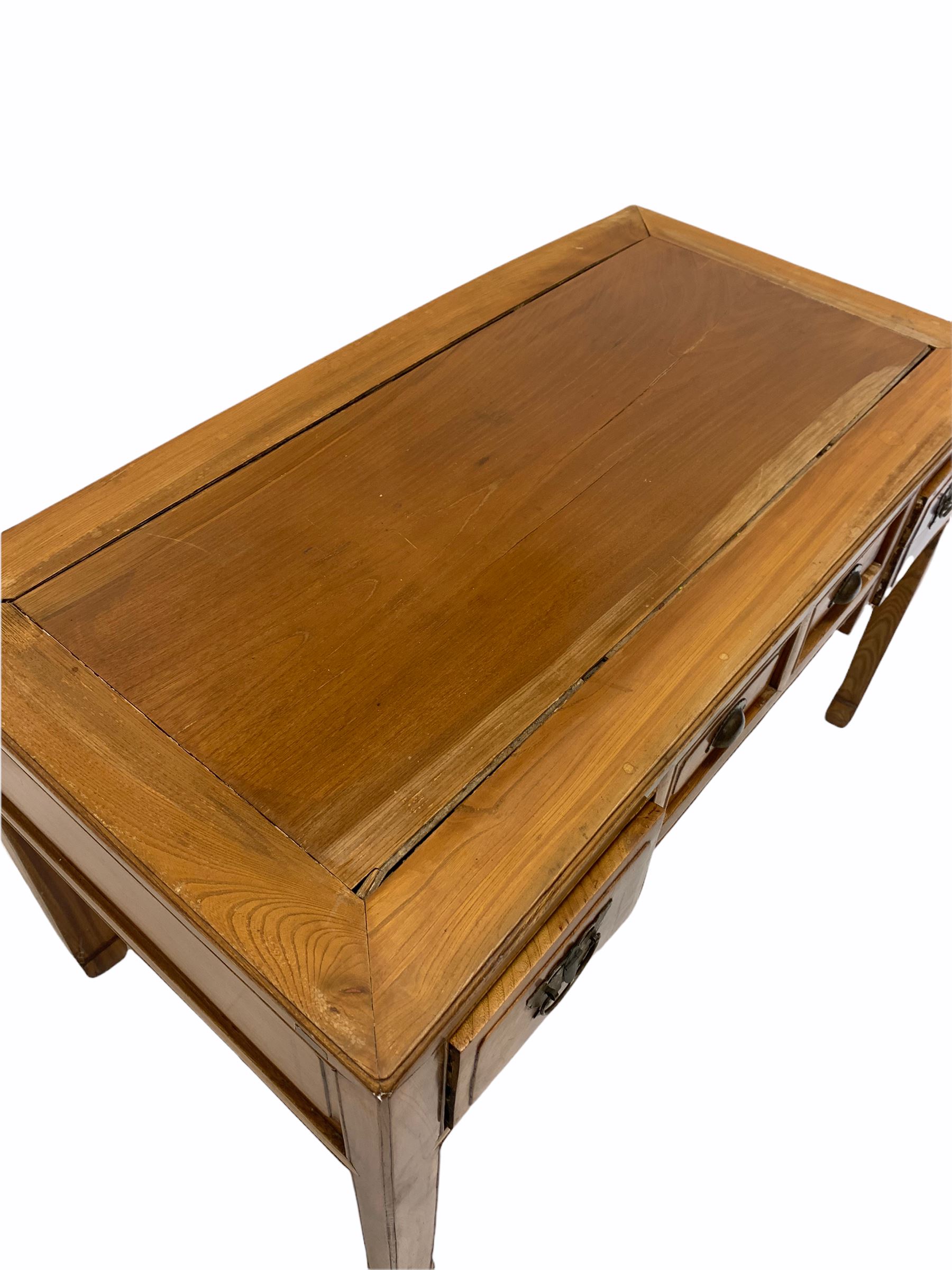 20th century Chinese hardwood side table - Image 3 of 3