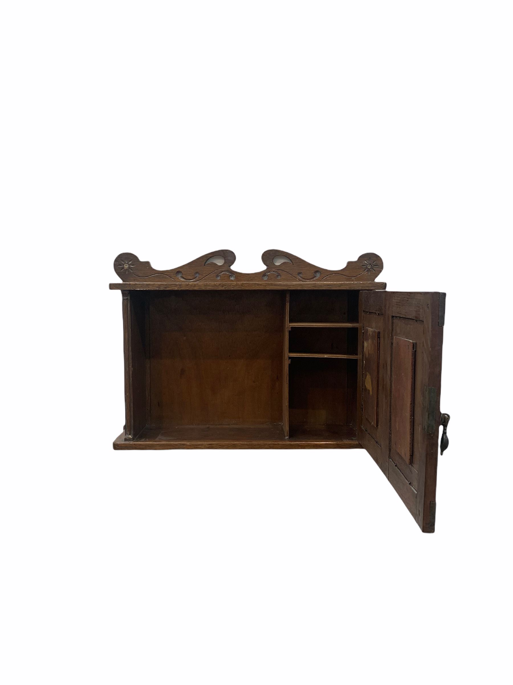 Early 20th century art nouveau period oak wall hanging cabinet - Image 2 of 4