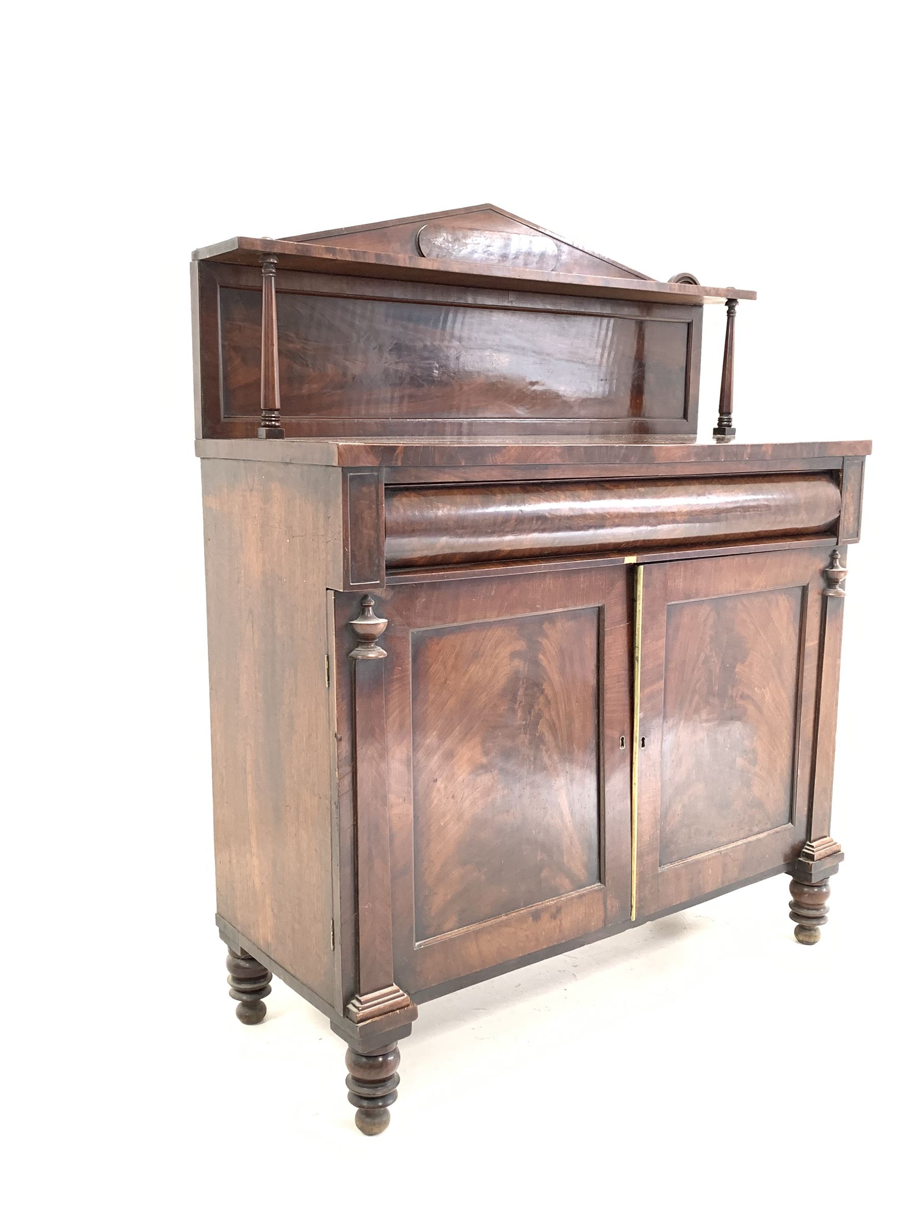 Early 19th century mahogany chiffonier side cabinet - Image 2 of 2