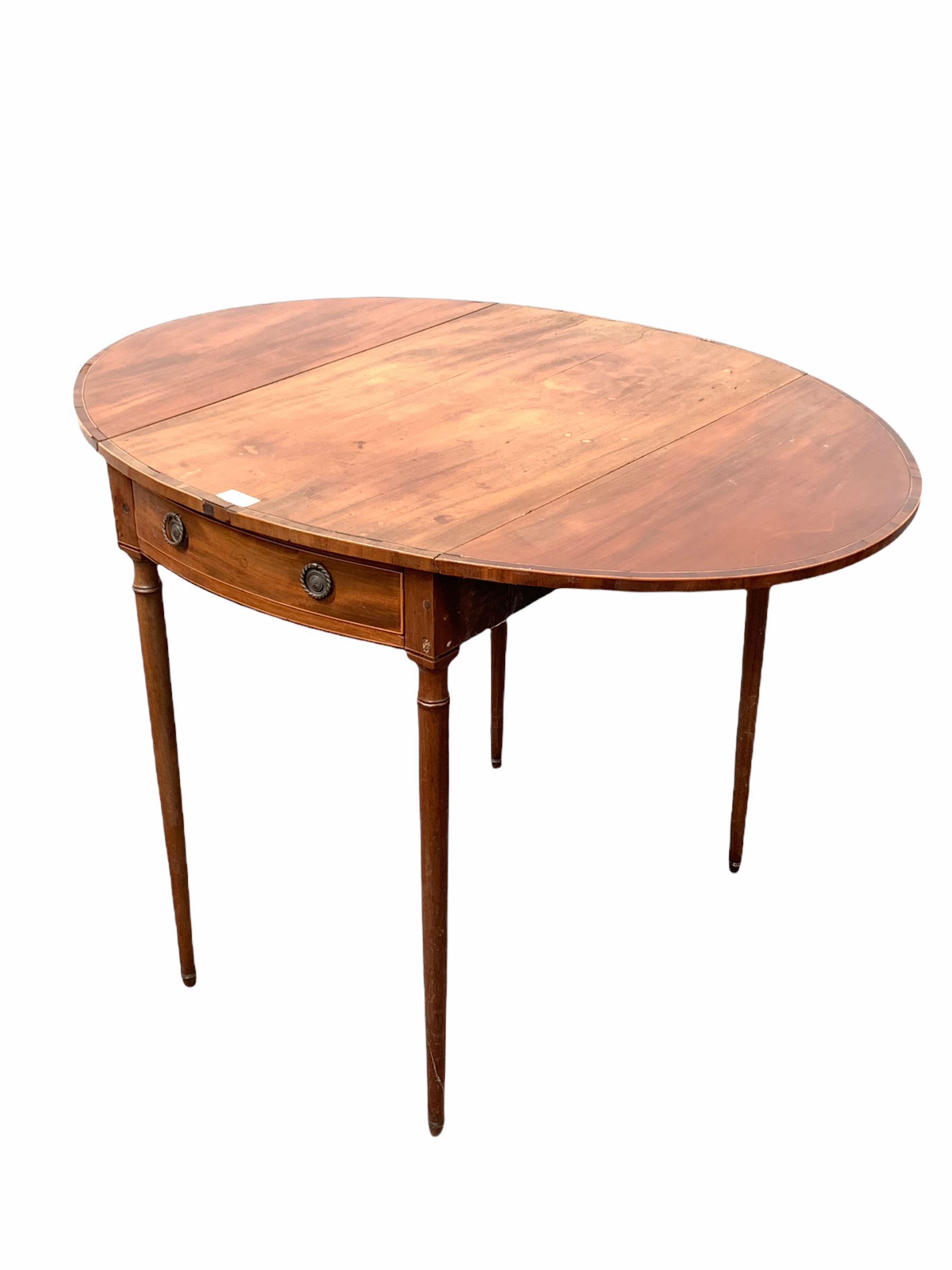 Early 19th century mahogany Pembroke table - Image 2 of 2