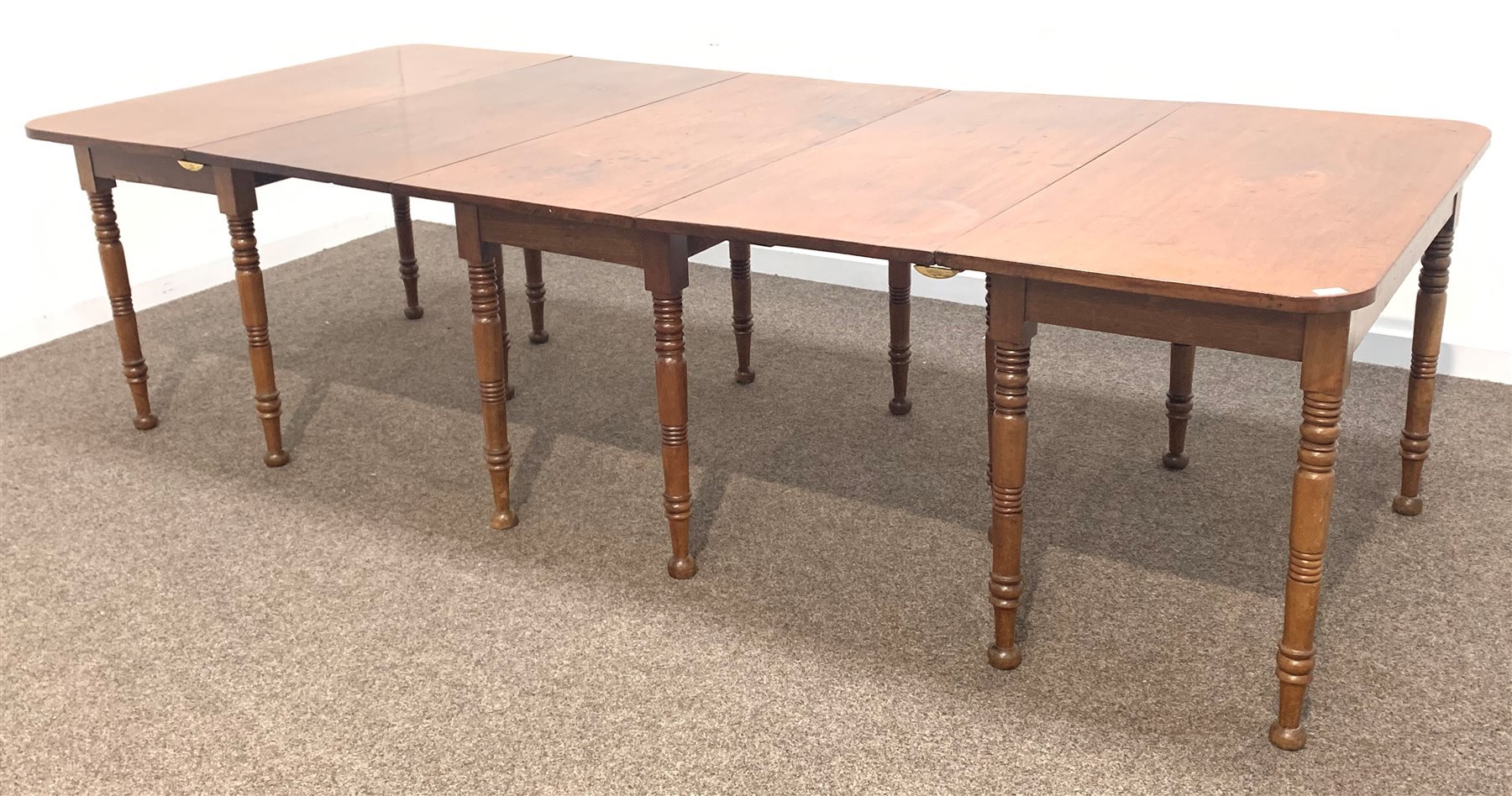 Georgian mahogany dining table - Image 2 of 4