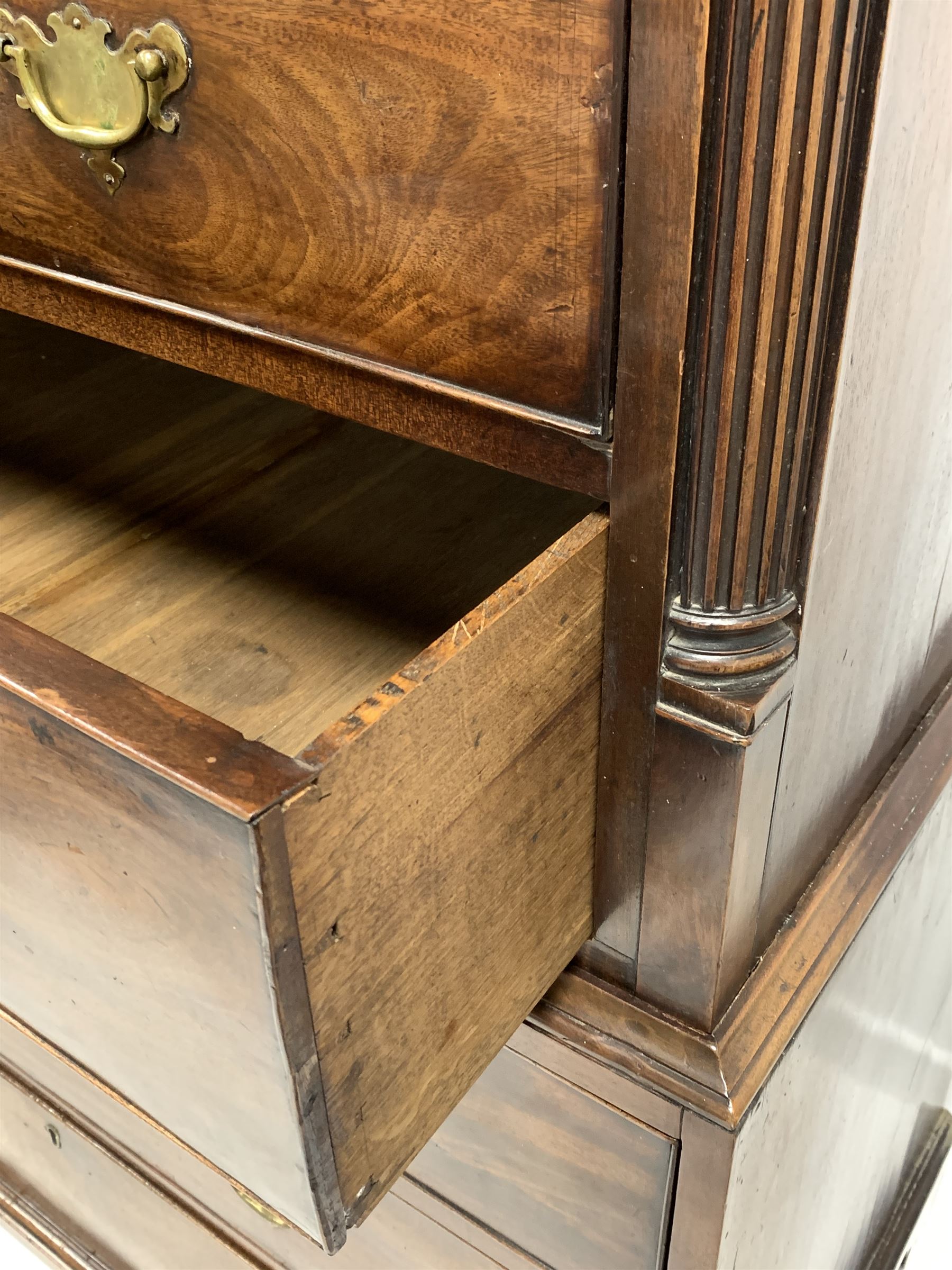 George III mahogany chest on chest - Image 4 of 5