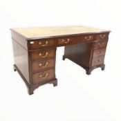 Quality Georgian style mahogany twin pedestal desk