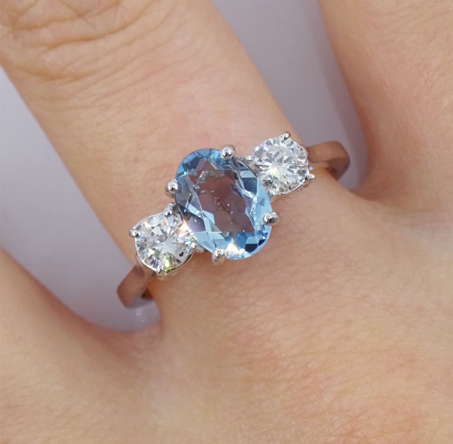 18ct white gold three stone oval aquamarine and round brilliant cut diamond ring - Image 2 of 4