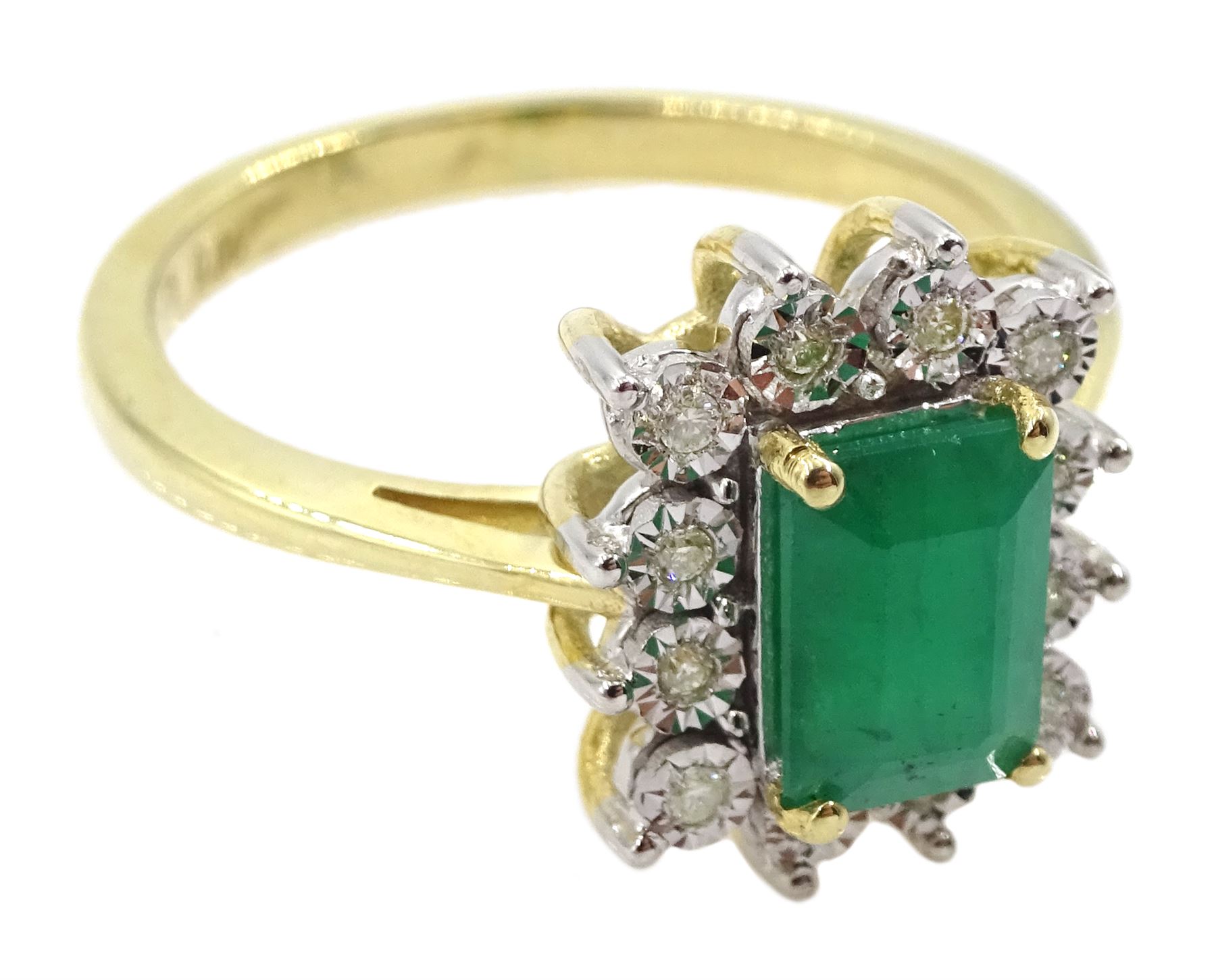 9ct gold emerald and round brilliant cut diamond cluster ring - Image 3 of 4