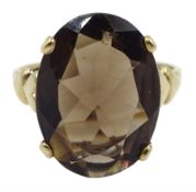 9ct gold single stone oval smoky quartz ring