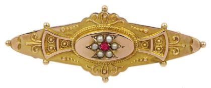 Victorian 9ct gold pink stone and split seed pearl bar brooch
