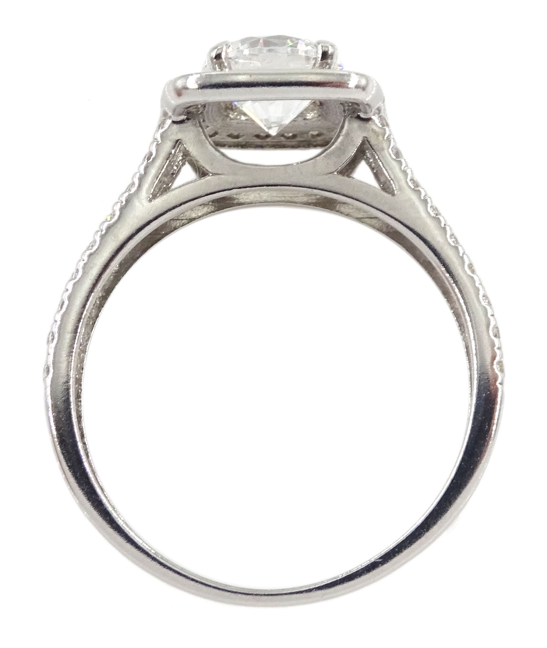 9ct white gold cubic zirconia dress ring - Image 4 of 4
