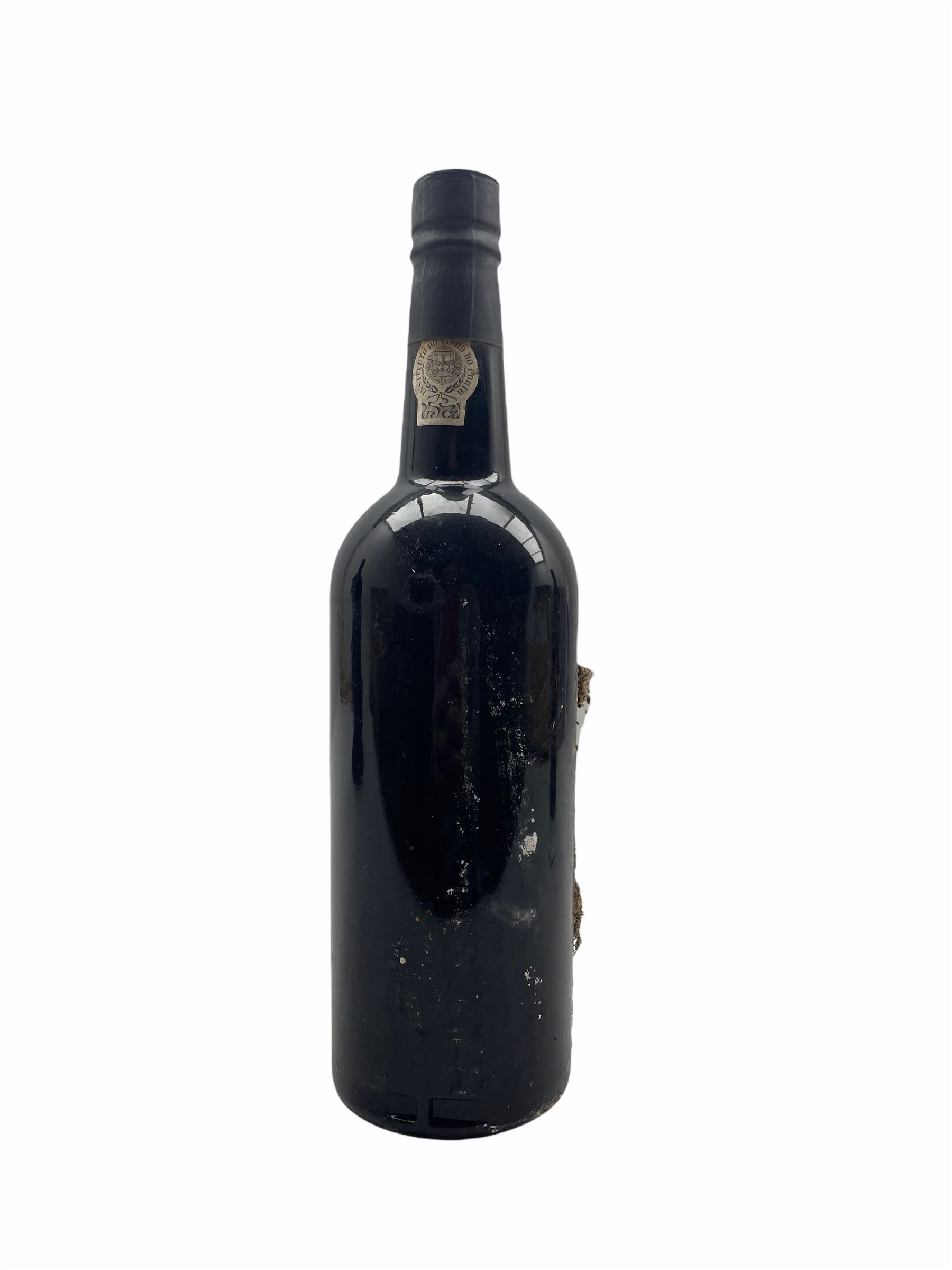 Fonseca vintage port 1985 - Image 2 of 3