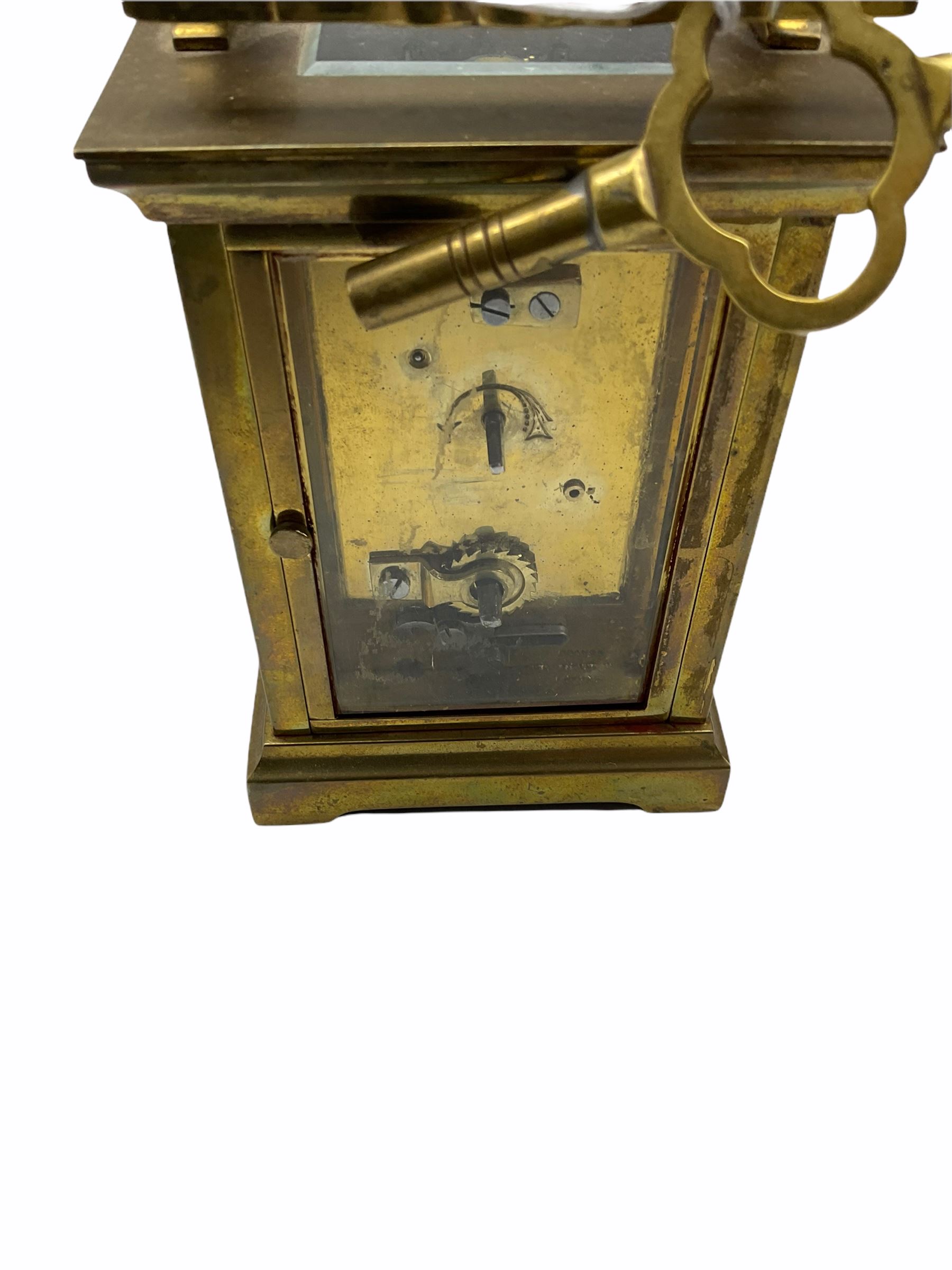 A French 20th century Anglaise cased 8-day timepiece carriage clock with a seven jewelled lever plat - Image 3 of 4