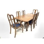 Early 20th century oak extending dining table