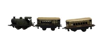 Bing O gauge clockwork 0-4-0 tank locomotive in green LNER livery No.4993 and two Hornby Meccano car