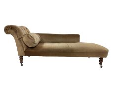 Victorian chaise longue upholstered in buttoned fabric with baluster cushion