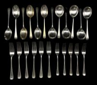 Suite of Old English pattern silver cutlery comprising six table forks
