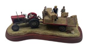 Border Fine Arts model 'Loading Up' by Ray Ayres model no. A3448 with box