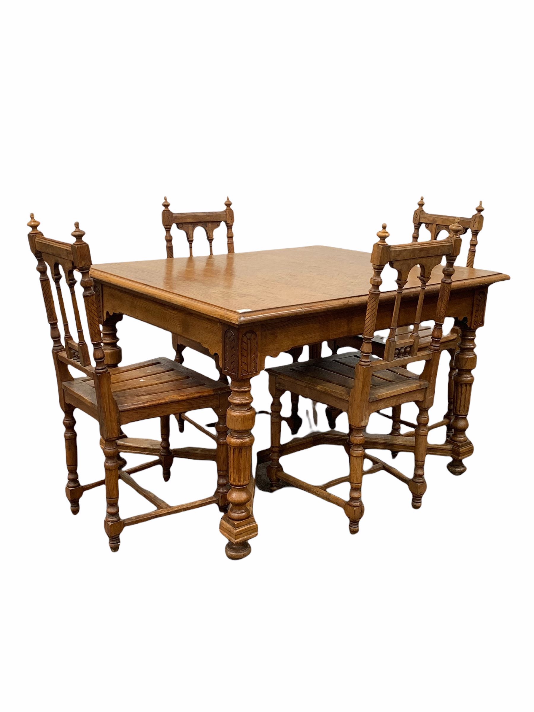 Early 20th century oak duo draw leaf dining table