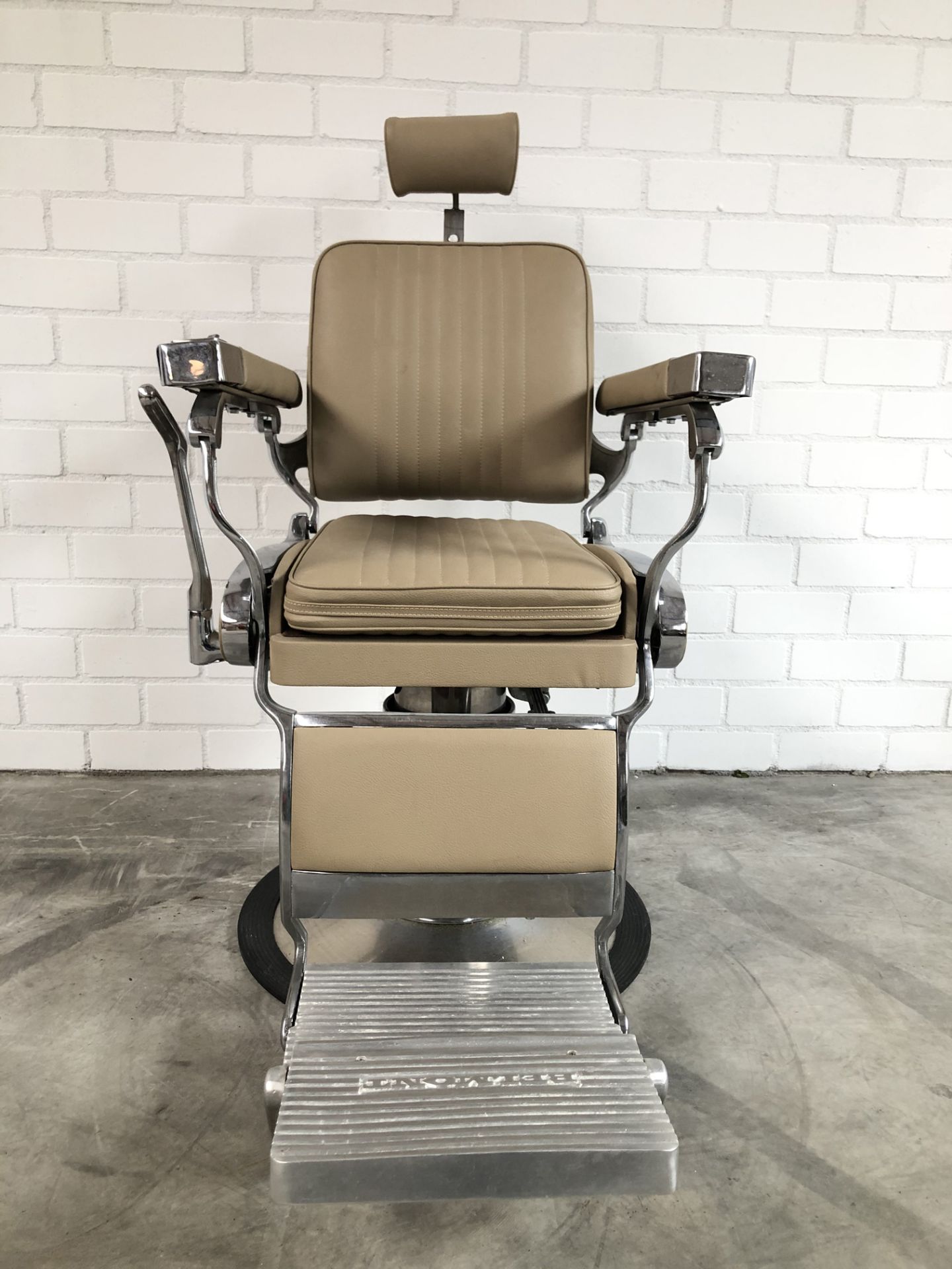 Completely Restored Original Barber Chair - Image 2 of 13