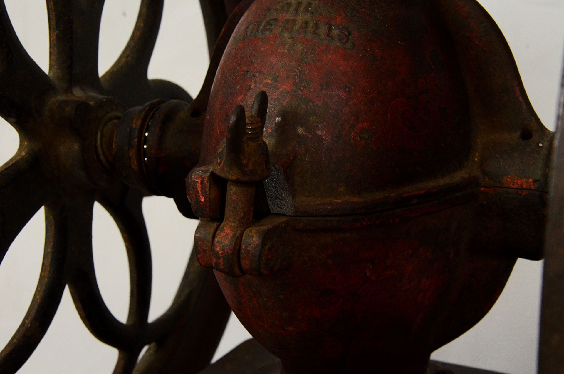Vintage Landers Fray & Clark coffee grinder - Image 6 of 10