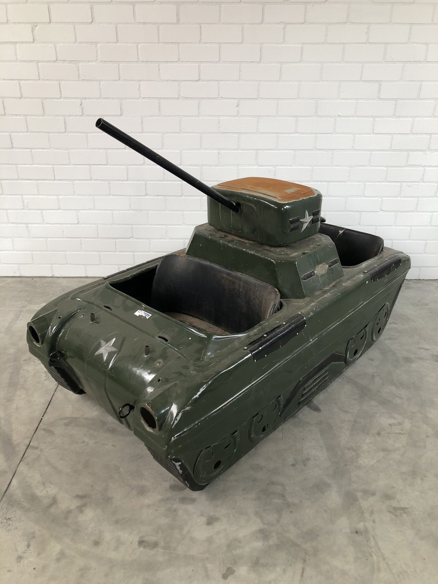 Unrestored L'Autopede Carousel Tank - Image 7 of 16