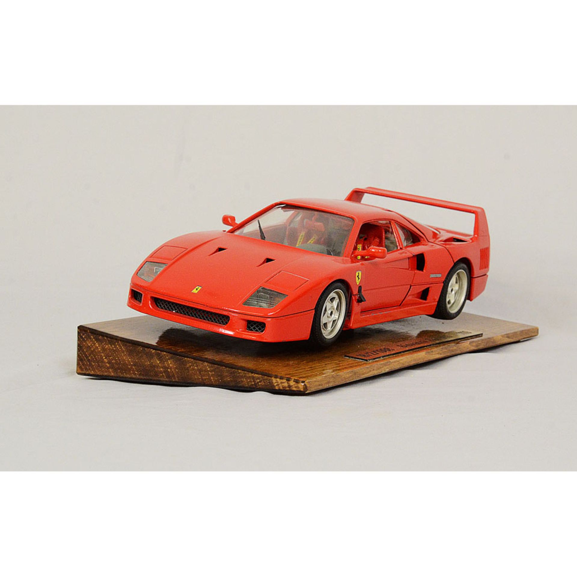 Burago Ferrari F40 1:18 scale model car - Image 2 of 10