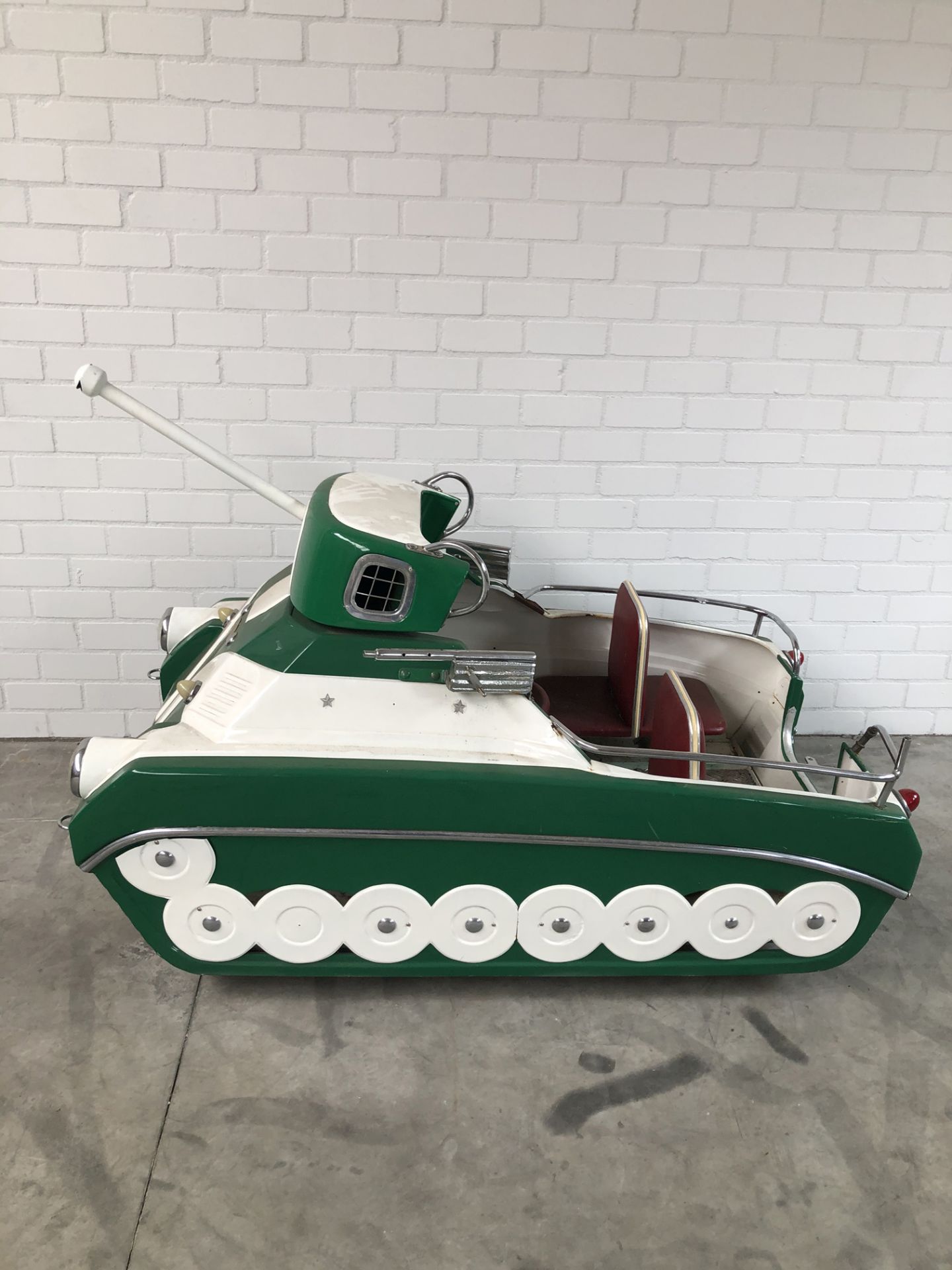 L'Autopede Carousel Tank - Image 11 of 18