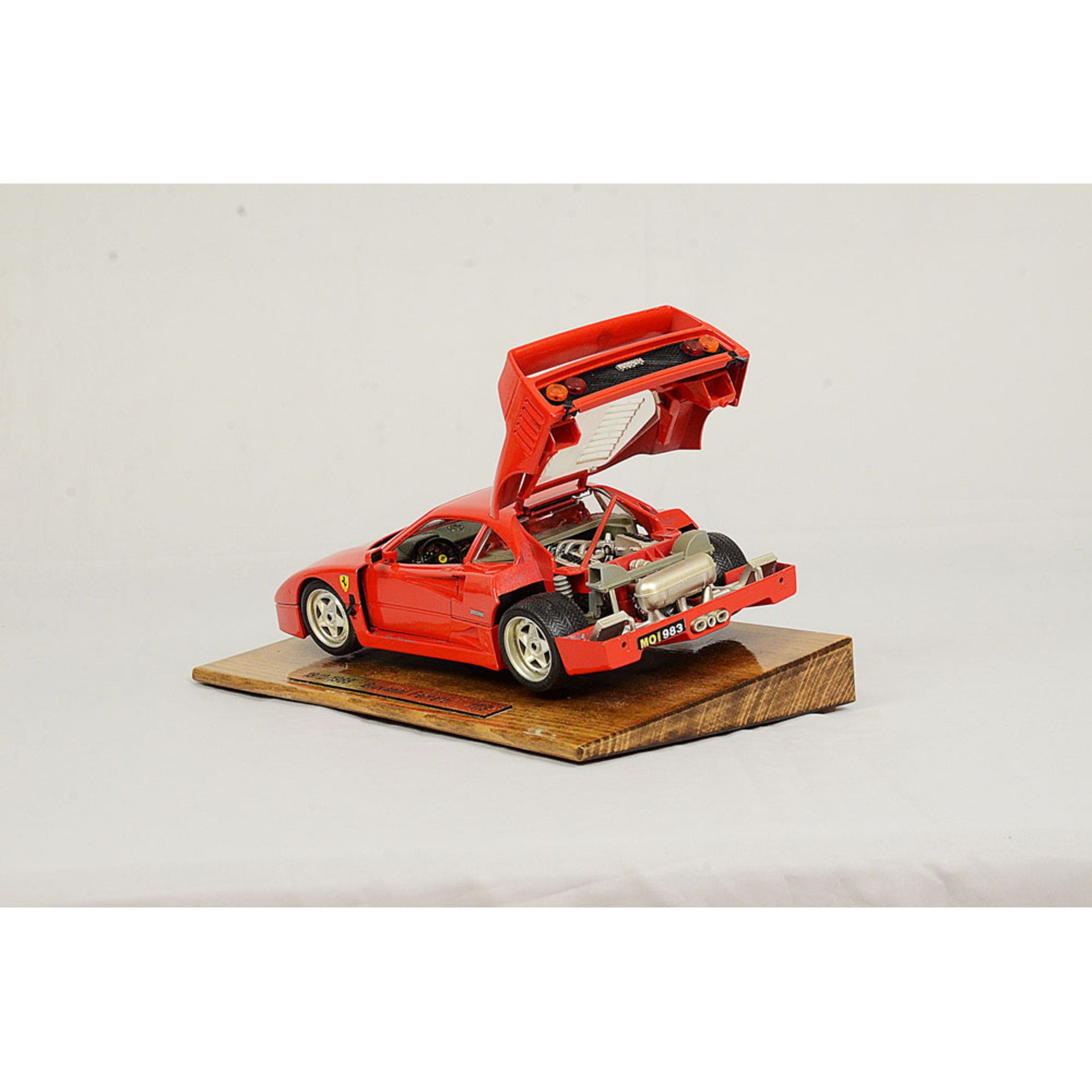 Burago Ferrari F40 1:18 scale model car - Image 7 of 10