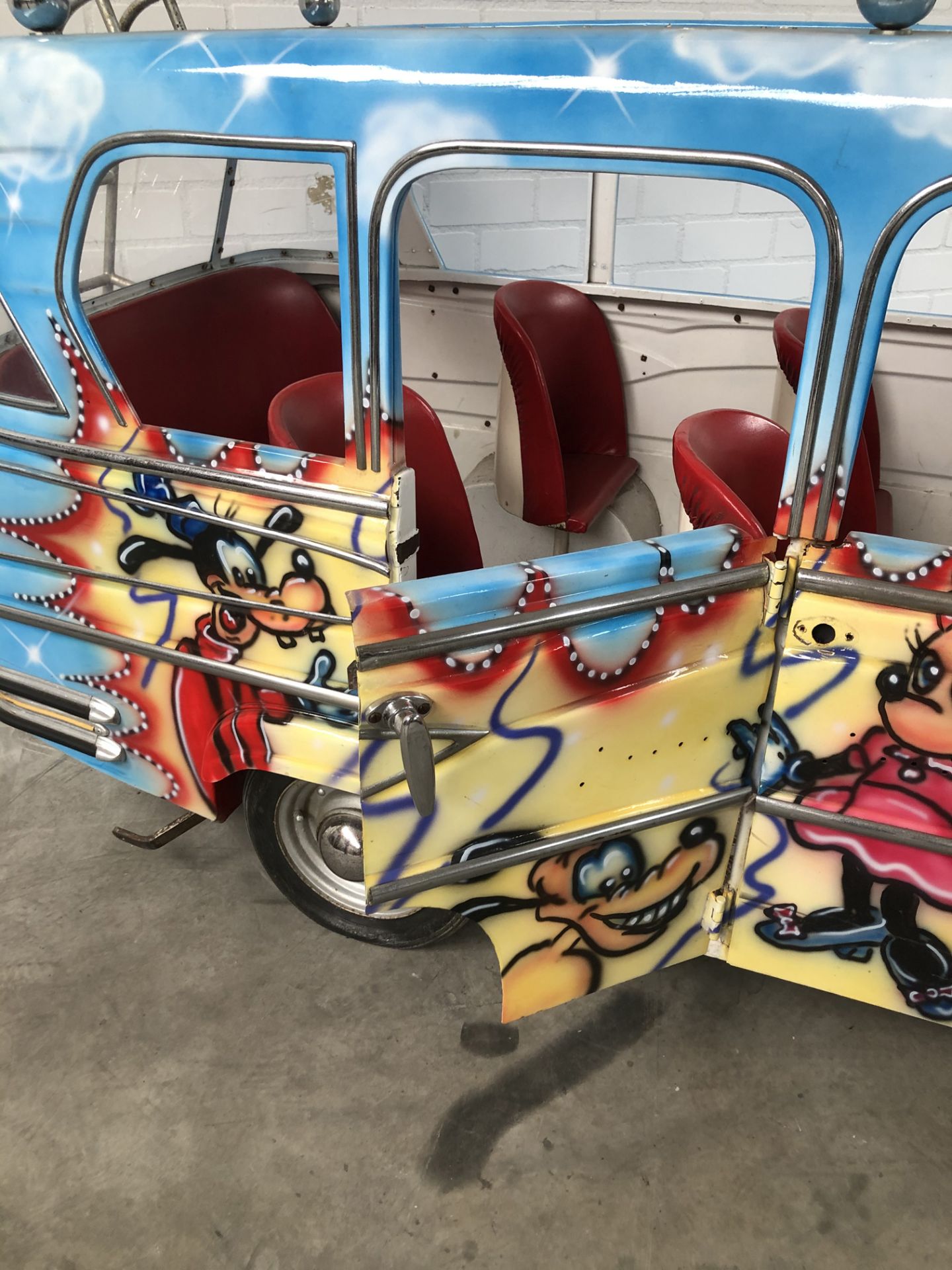 Rare L'Autopede Carousel Bus - Image 7 of 14