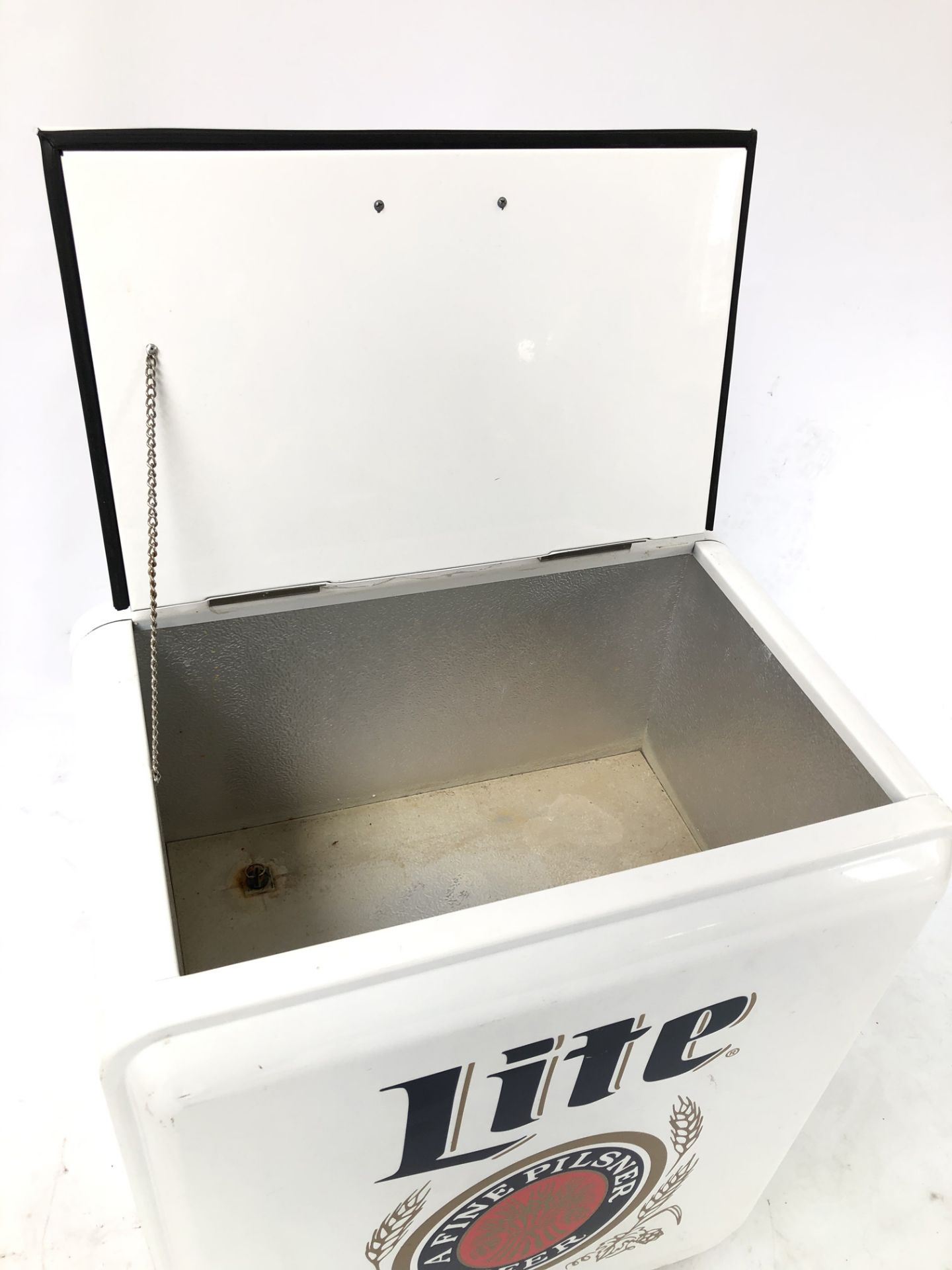 Miller Lite Rolling Cooler/Ice Box - Image 6 of 6