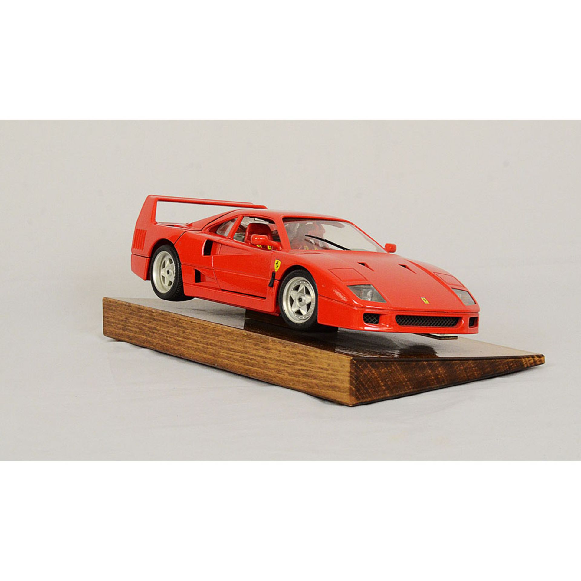 Burago Ferrari F40 1:18 scale model car - Image 3 of 10