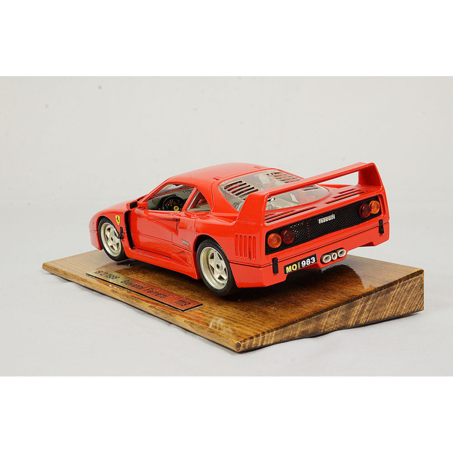 Burago Ferrari F40 1:18 scale model car - Image 10 of 10