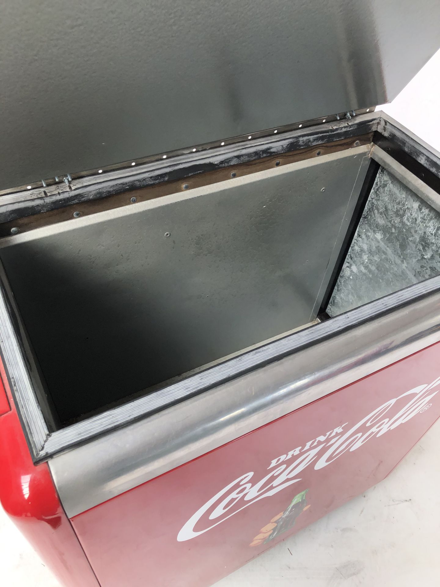 Original Coca-Cola Cooler with Top and Side Access - Image 5 of 7