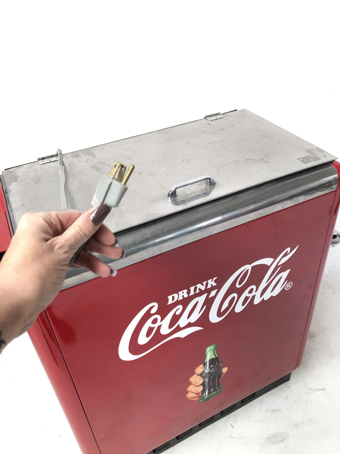 Original Coca-Cola Cooler with Top and Side Access - Image 4 of 7