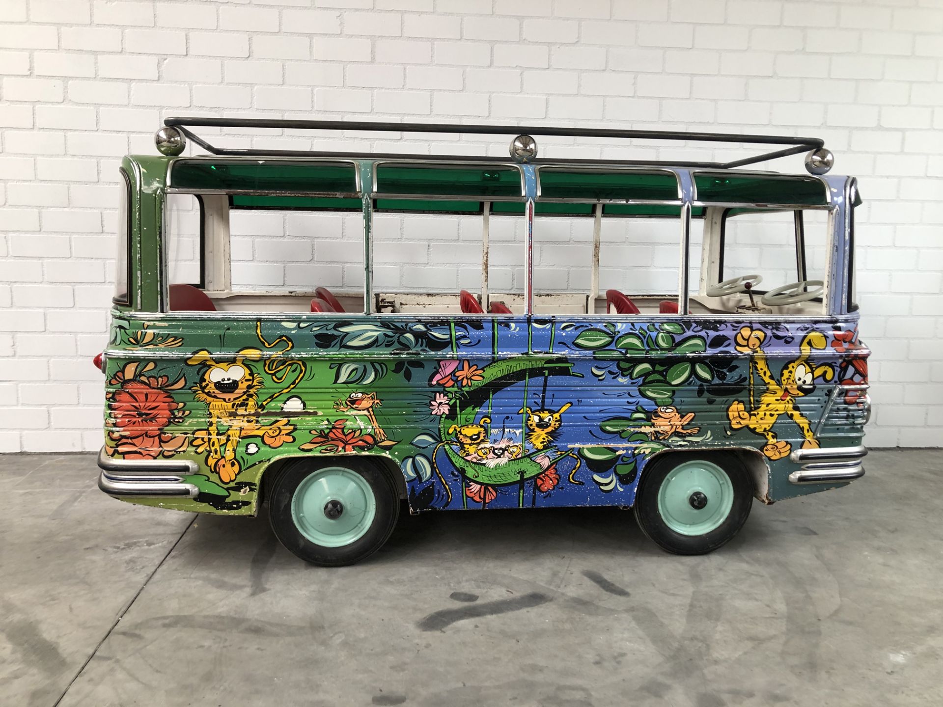 Rare L'Autopede Carousel Bus - Image 6 of 17