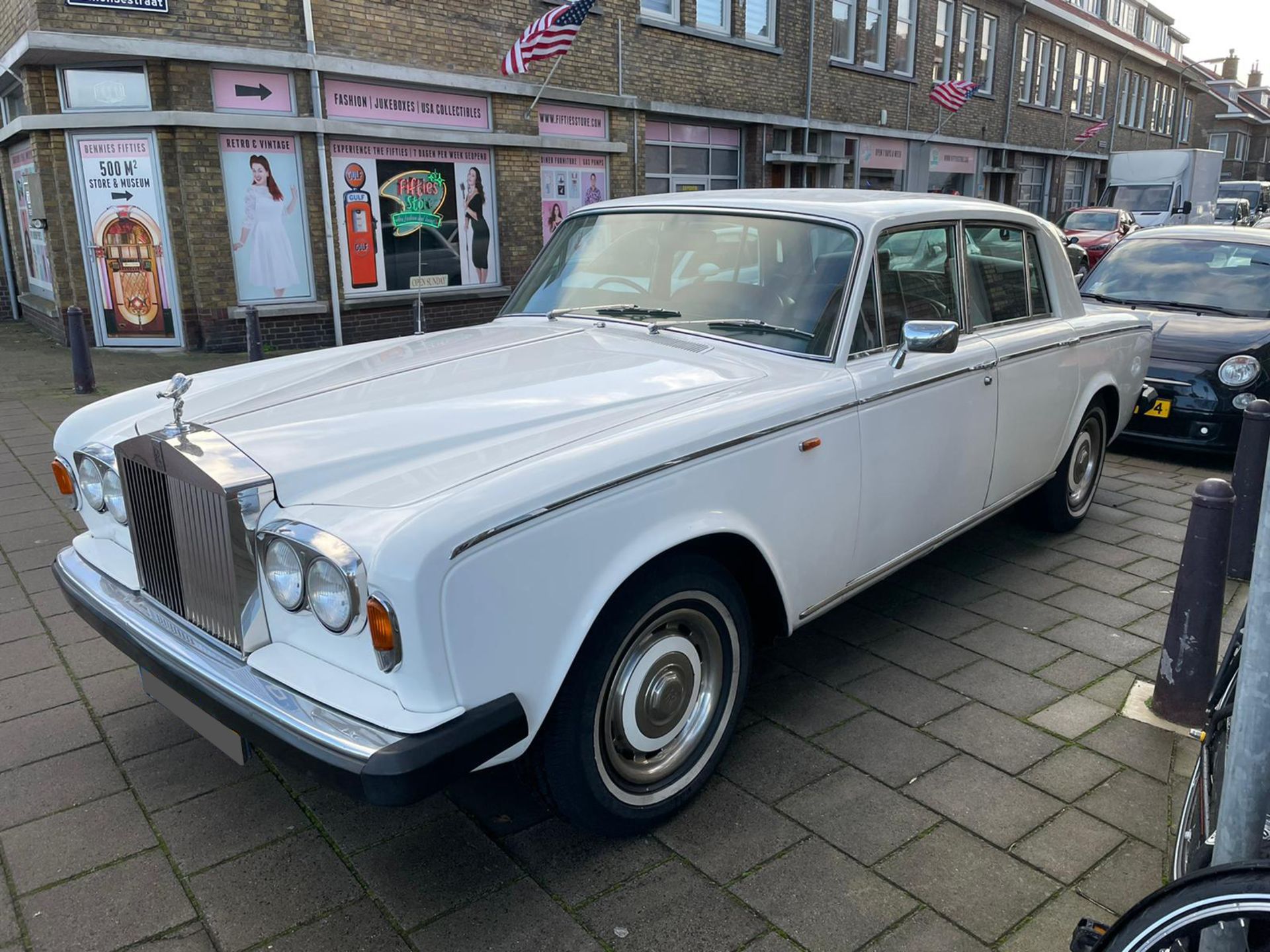 Rolls-Royce Silver-Shadow 6.8 II 1977 White