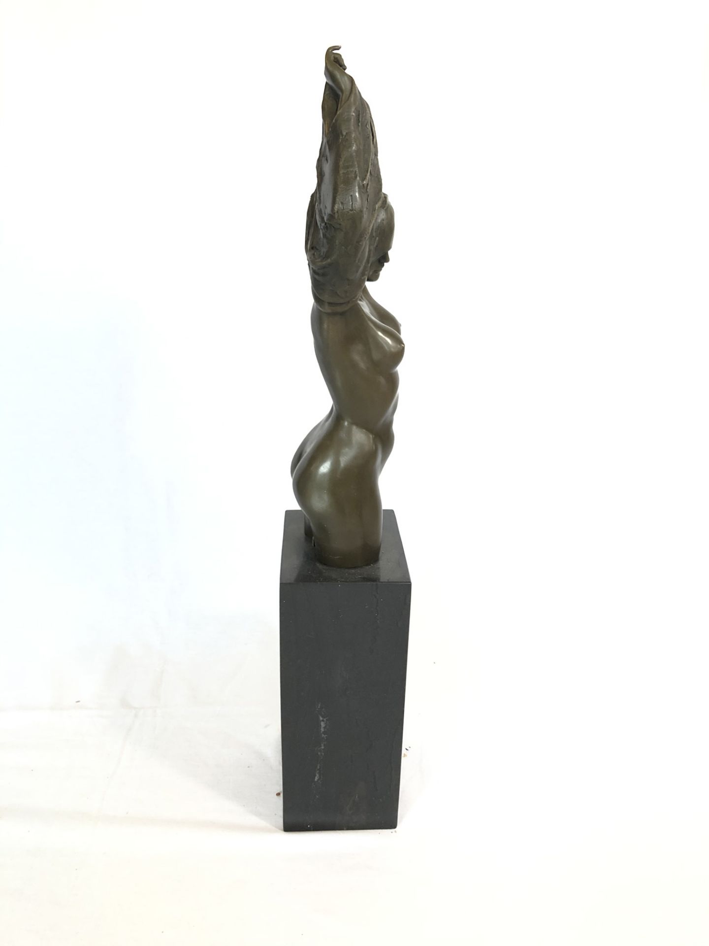 Bronze statue of a woman by artist J. Patoue - Image 3 of 9