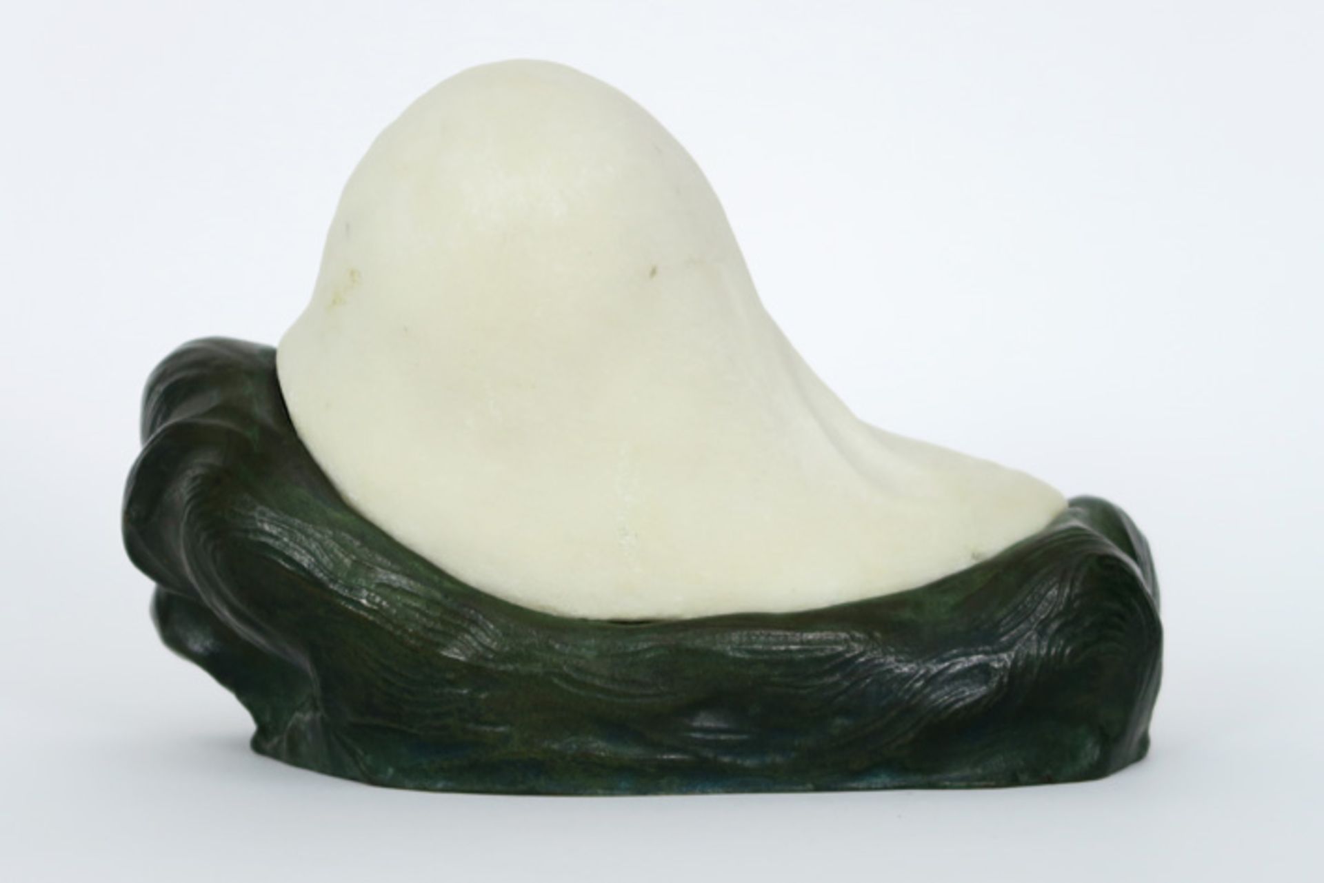 Art Nouveau "Ladies' bust" sculpture in marble and bronze Art Nouveau-sculptuur in Carrara-marmer op - Image 3 of 3