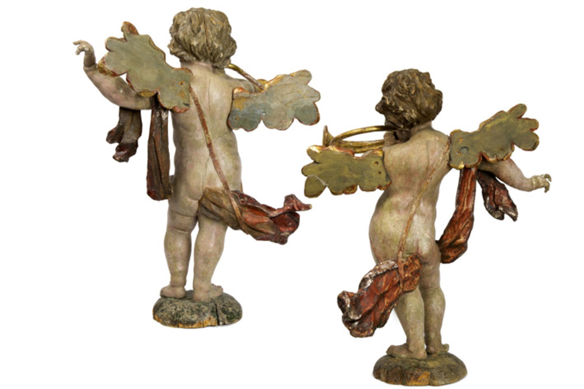 pair of 17th Cent. European baroque style sculptures in polychromed wood and with a quite rare - Bild 2 aus 5