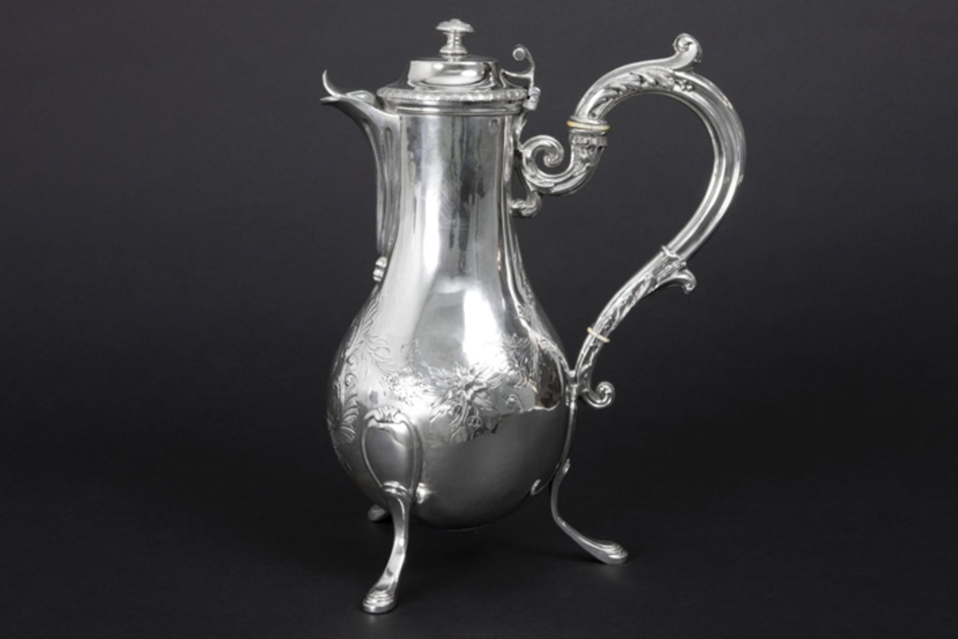 late 18th/early 19th Cent. French neoclassical coffee pot in marked silver Laat 18°/begin 19° eeuwse