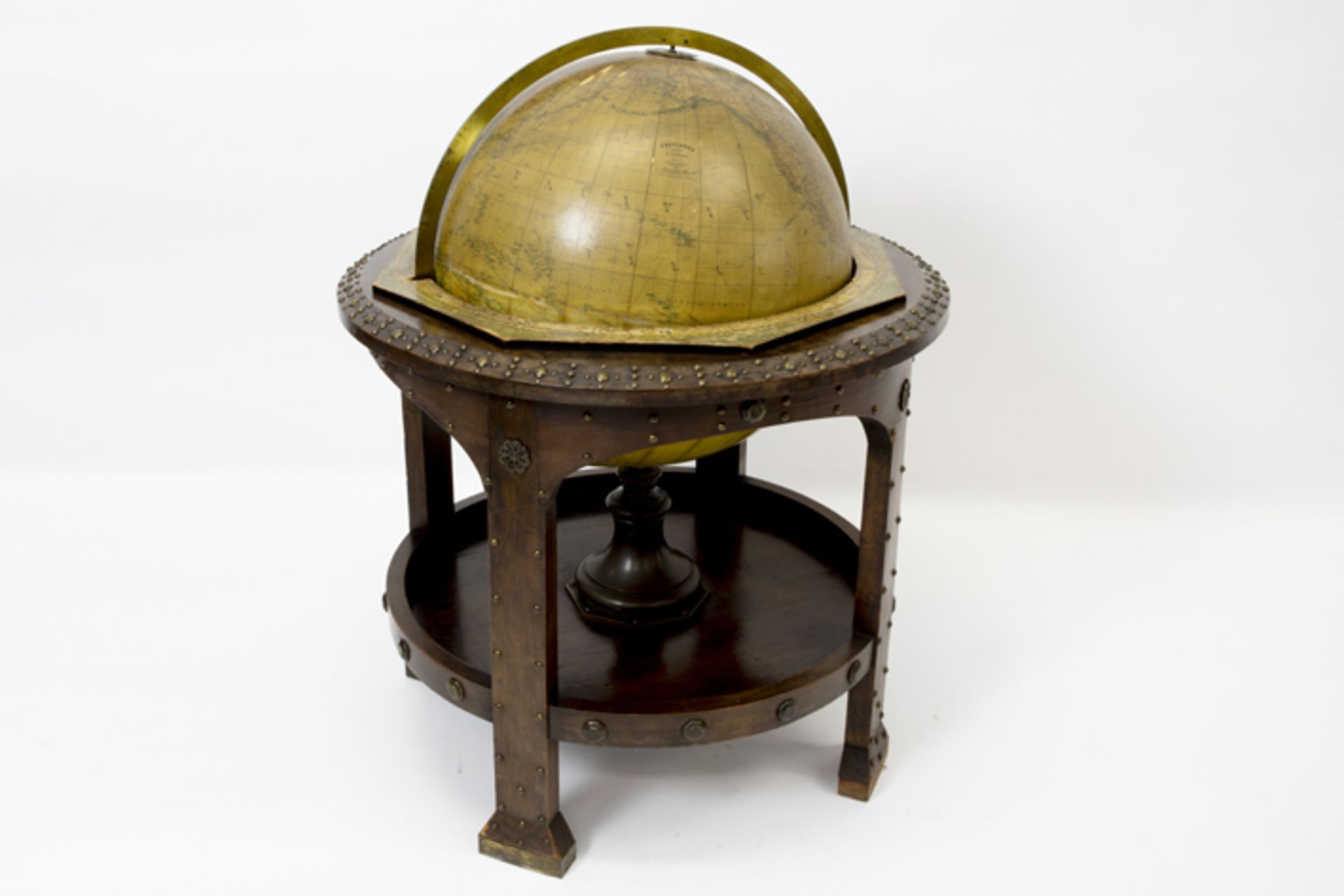 decorative marked "Columbus Erdglobus" globe with a map designed by Heinrich Kiefert - in stand - Image 2 of 6