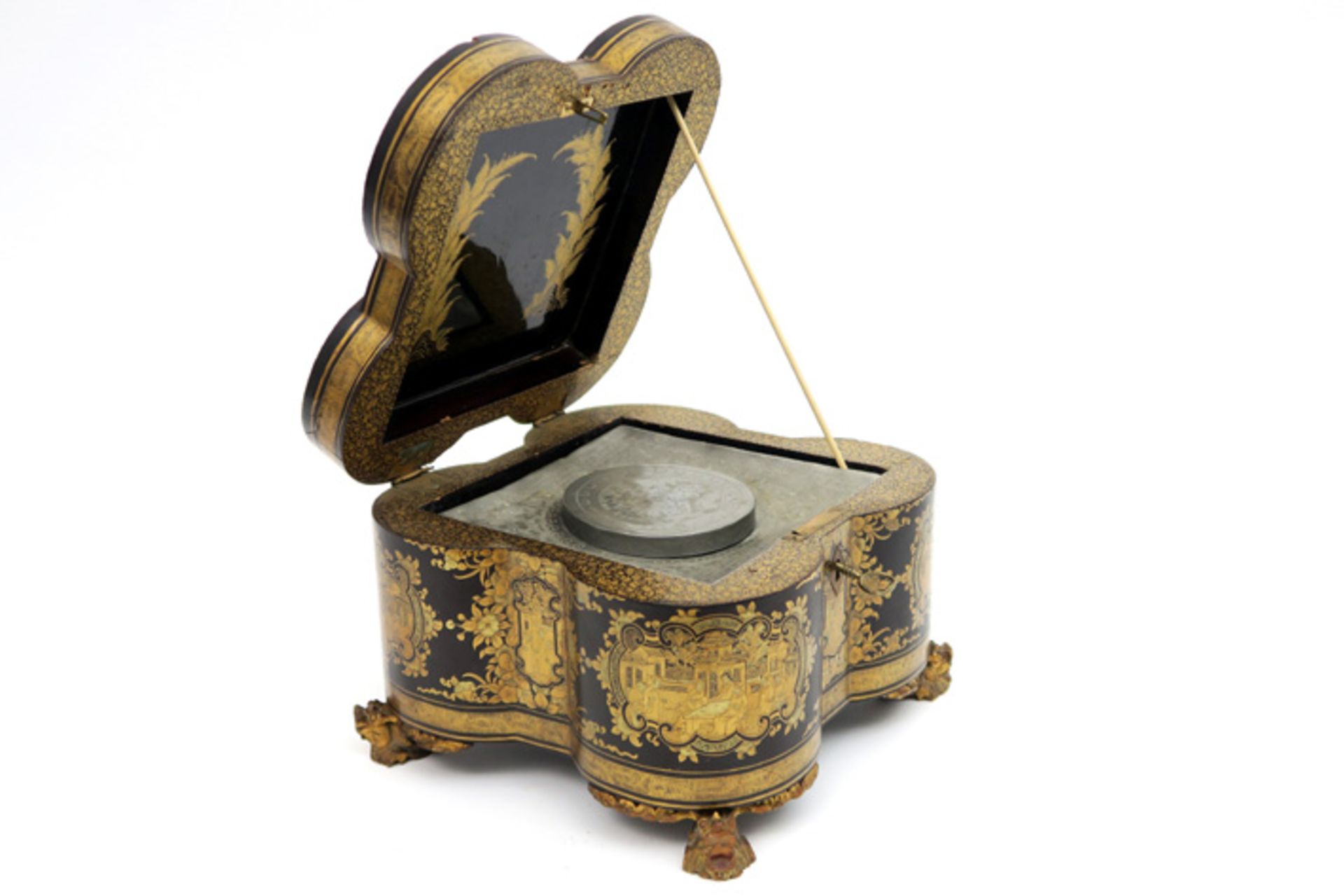 antique four-lobed lacquerware tea box with its original lidded pewter teacaddy Mooie antieke - Image 2 of 4