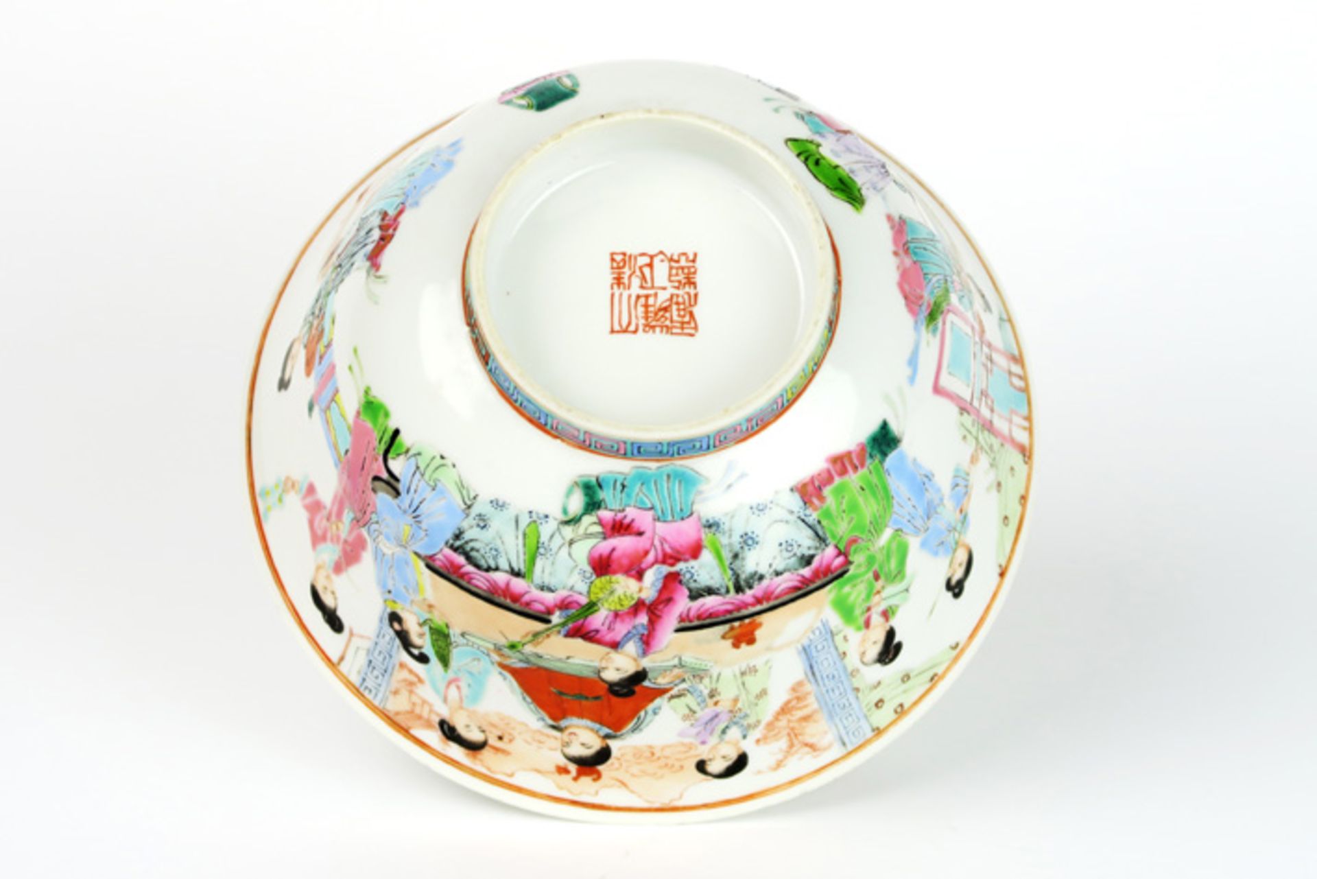 Chinese bowl in marked porcelain with a Famille Verte figures decor Chinese bowl in gemerkt - Bild 3 aus 7