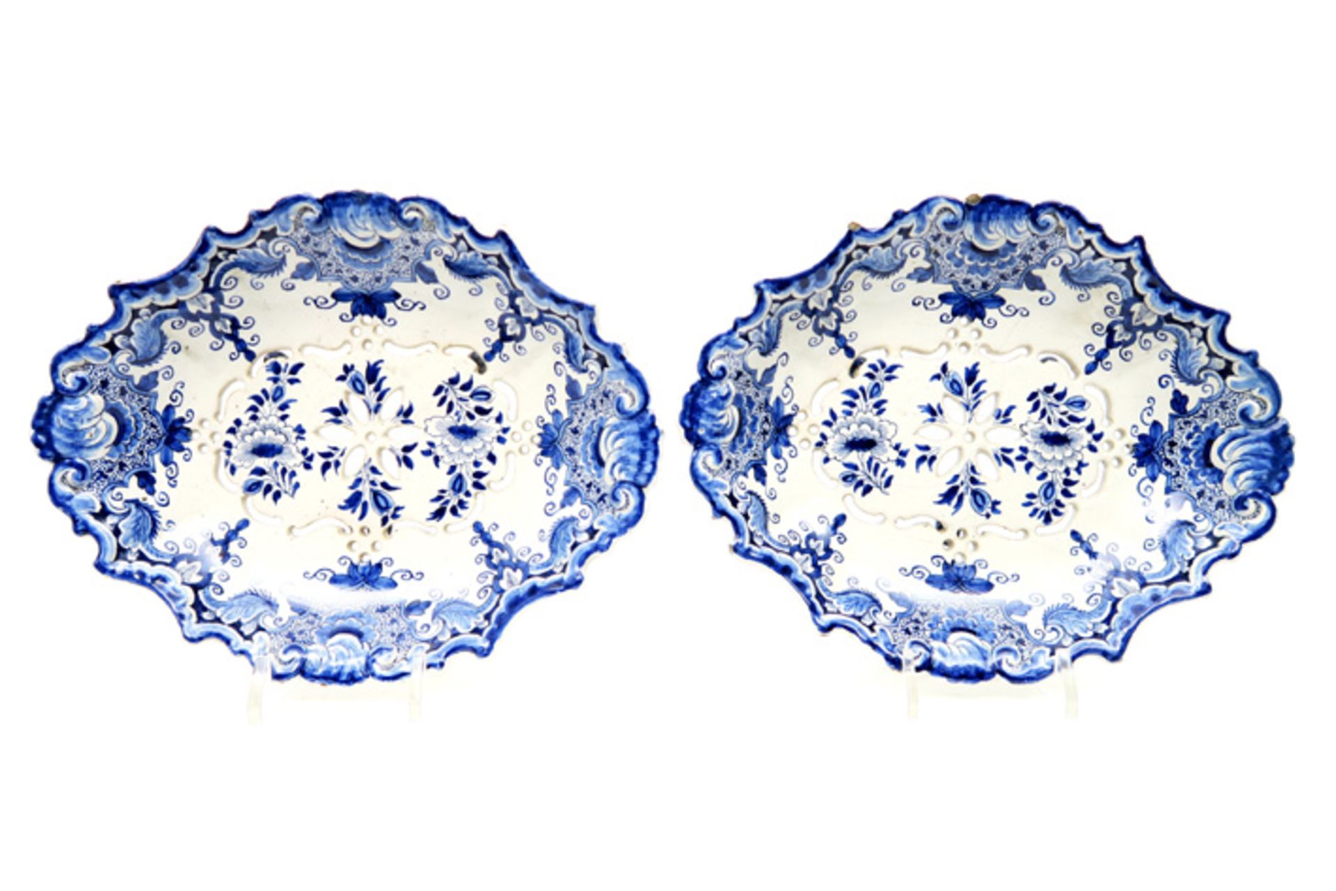 pair of 18th Cent. fruit colanders in ceramic from Delft with a blue-white decor Paar achttiende