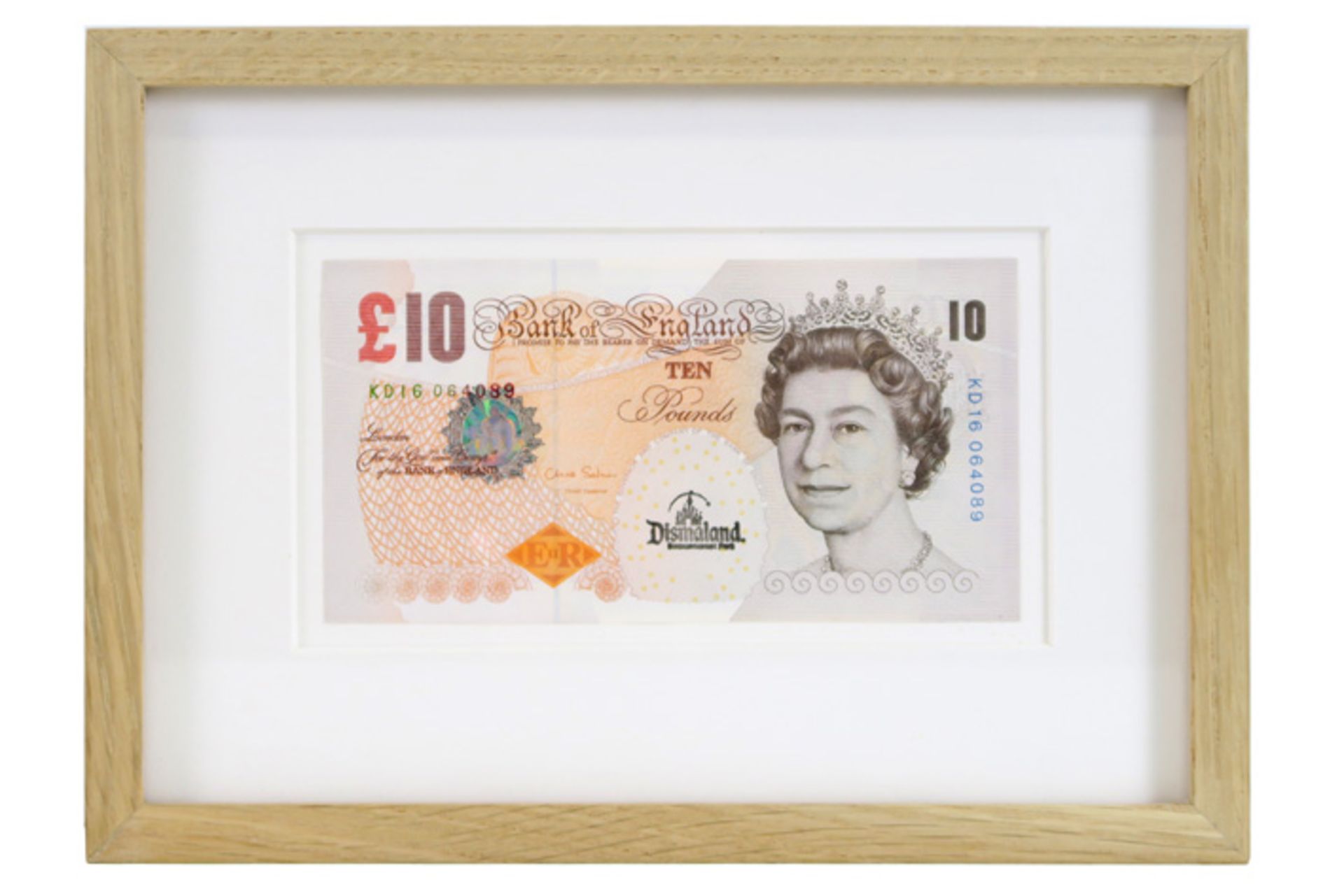 "Banksy" ten dollar banknote with "Dismaland"-stamp BANKSY (° 1973) bankbiljet van 10 dollar met - Image 2 of 3